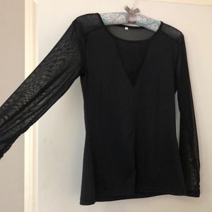 Black long sleeves lace tops